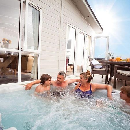 Piran Meadows Resort Newquay  Bagian luar foto