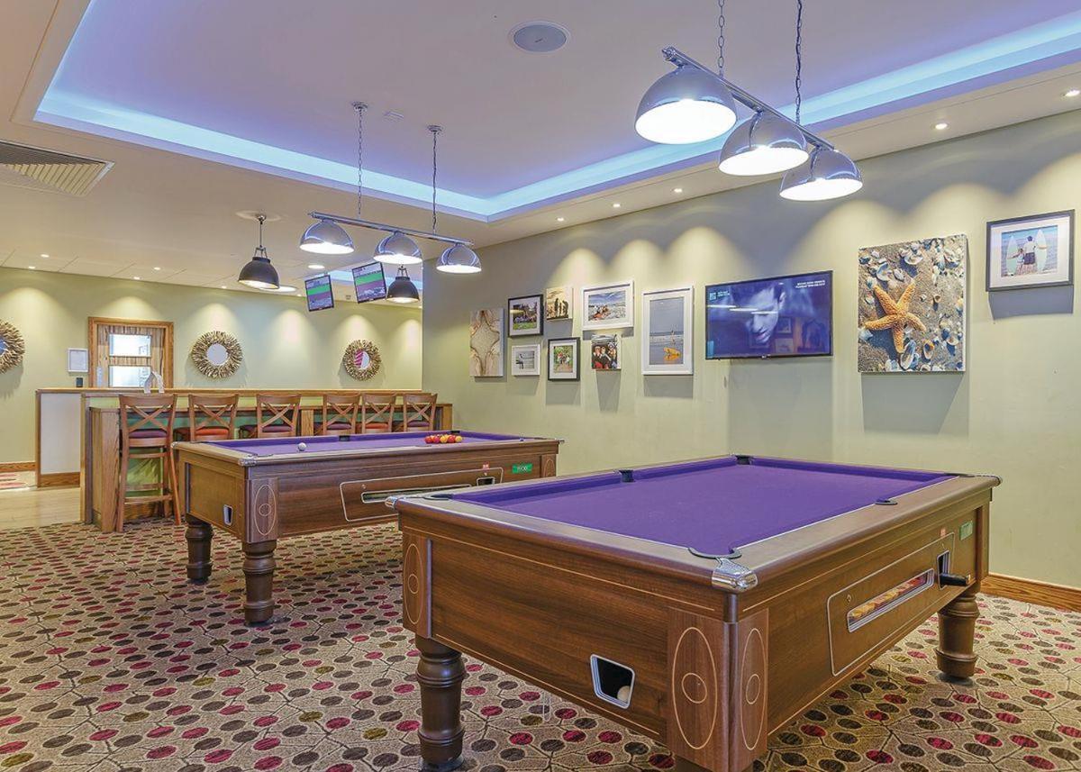 Piran Meadows Resort Newquay  Bagian luar foto
