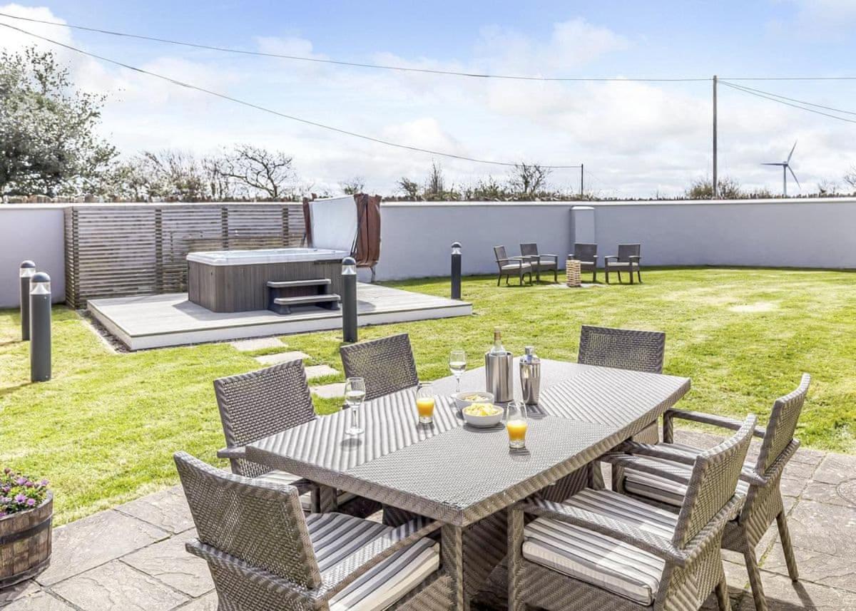 Piran Meadows Resort Newquay  Bagian luar foto